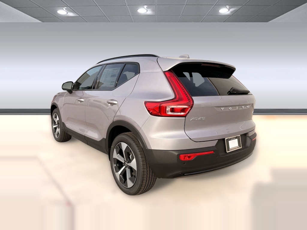 Certified 2026 Volvo XC40 Core SUV
