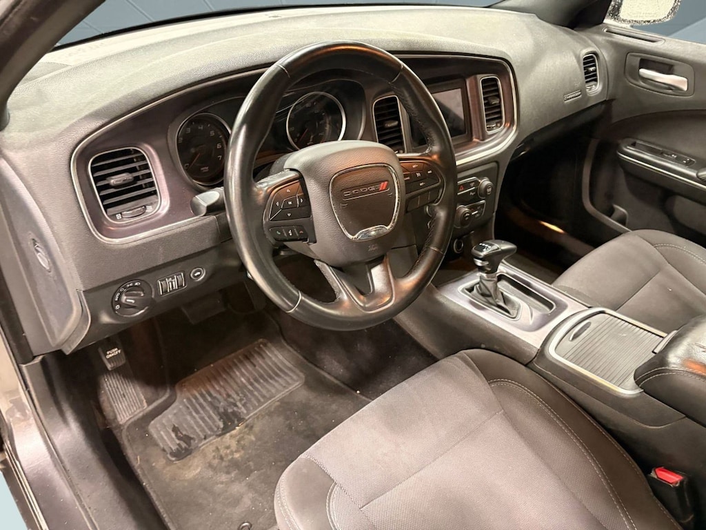 Used 2018 Dodge Charger SXT Sedan