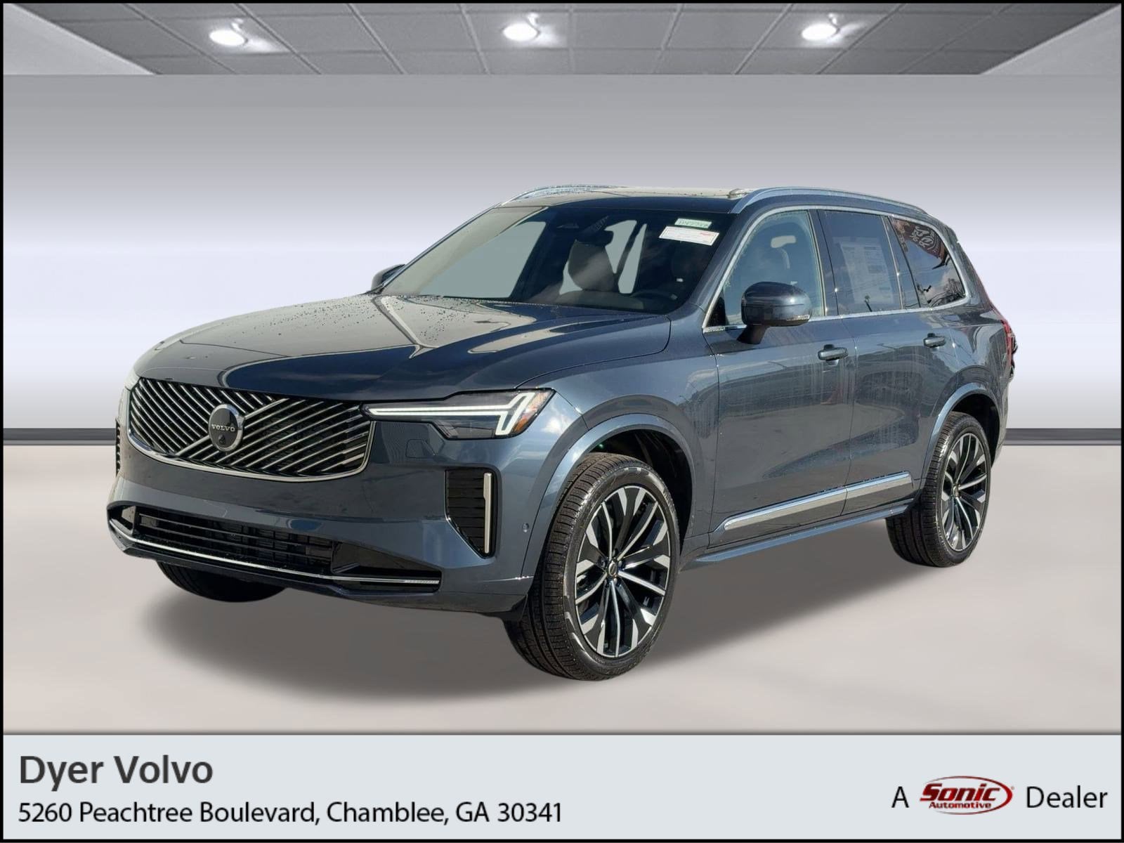 2026 Volvo XC90 Plus's photo