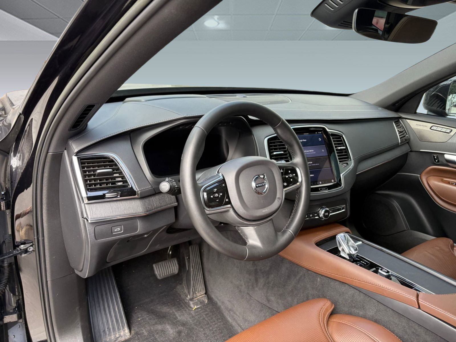 2023 Volvo XC90 Ultimate photo 4