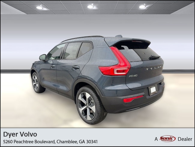 2026 Volvo XC40 Core SUV