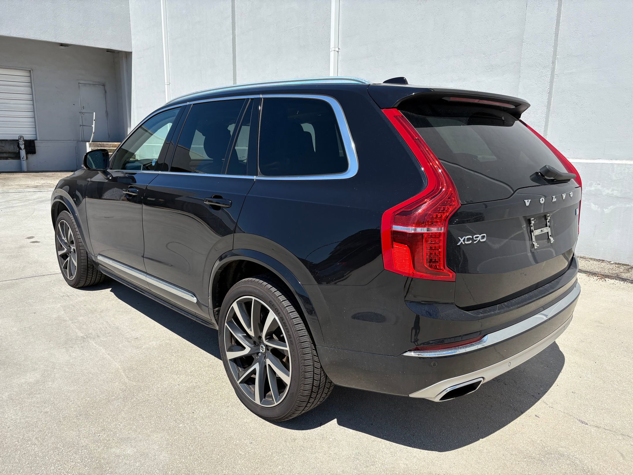 2021 Volvo XC90 Recharge Inscription photo 3