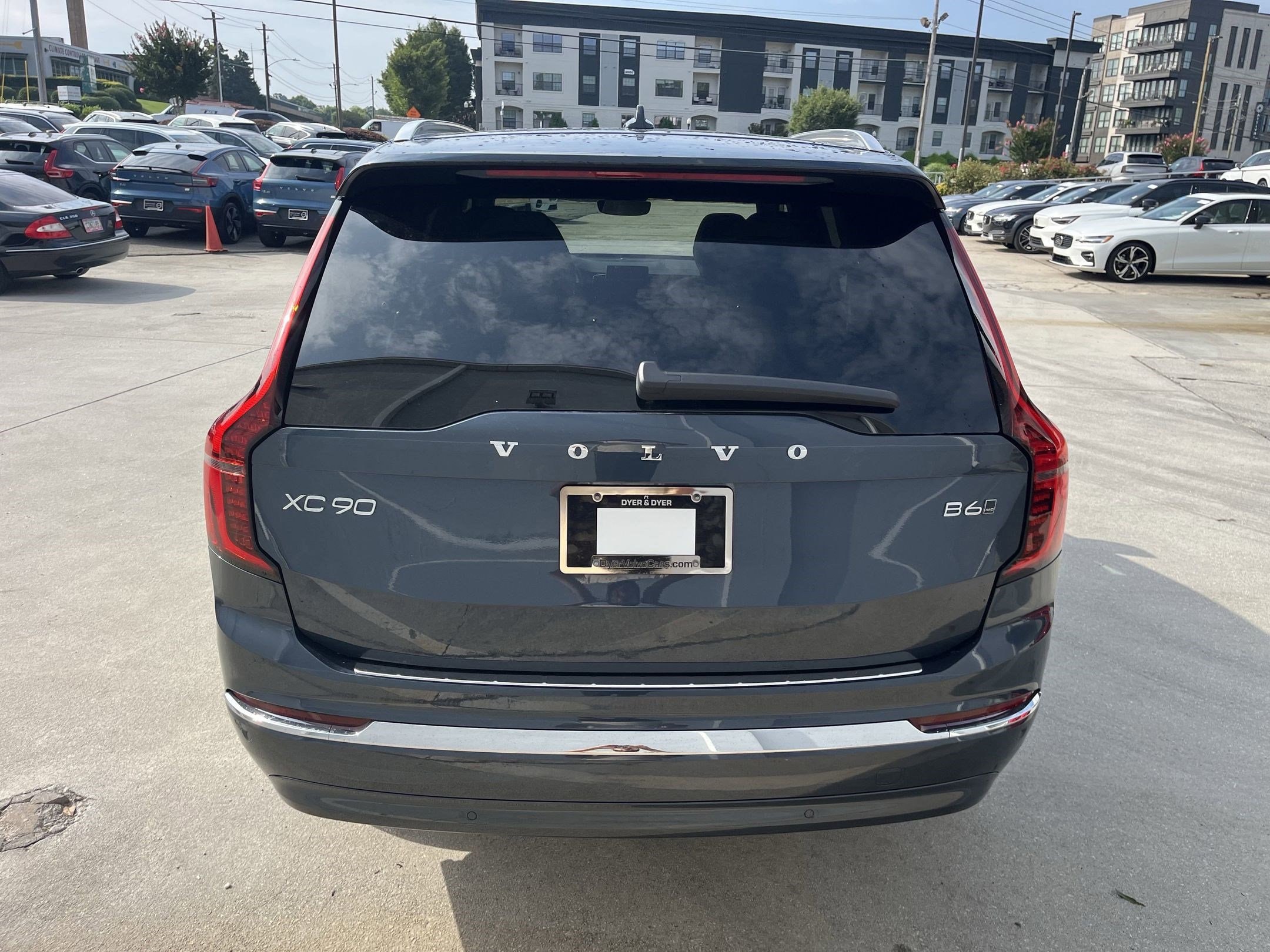 2026 Volvo XC90 Plus - Photo 10