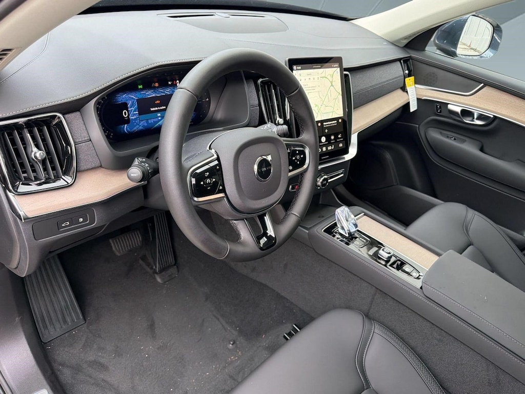New 2026 Volvo XC90 plug-in hybrid T8 Plus 7-Seater SUV