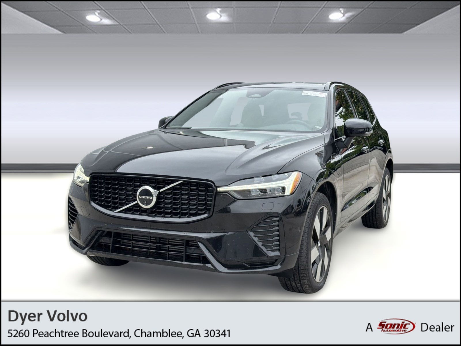 2024 Volvo XC60 T8 Ultimate Dark Theme AWD's photo