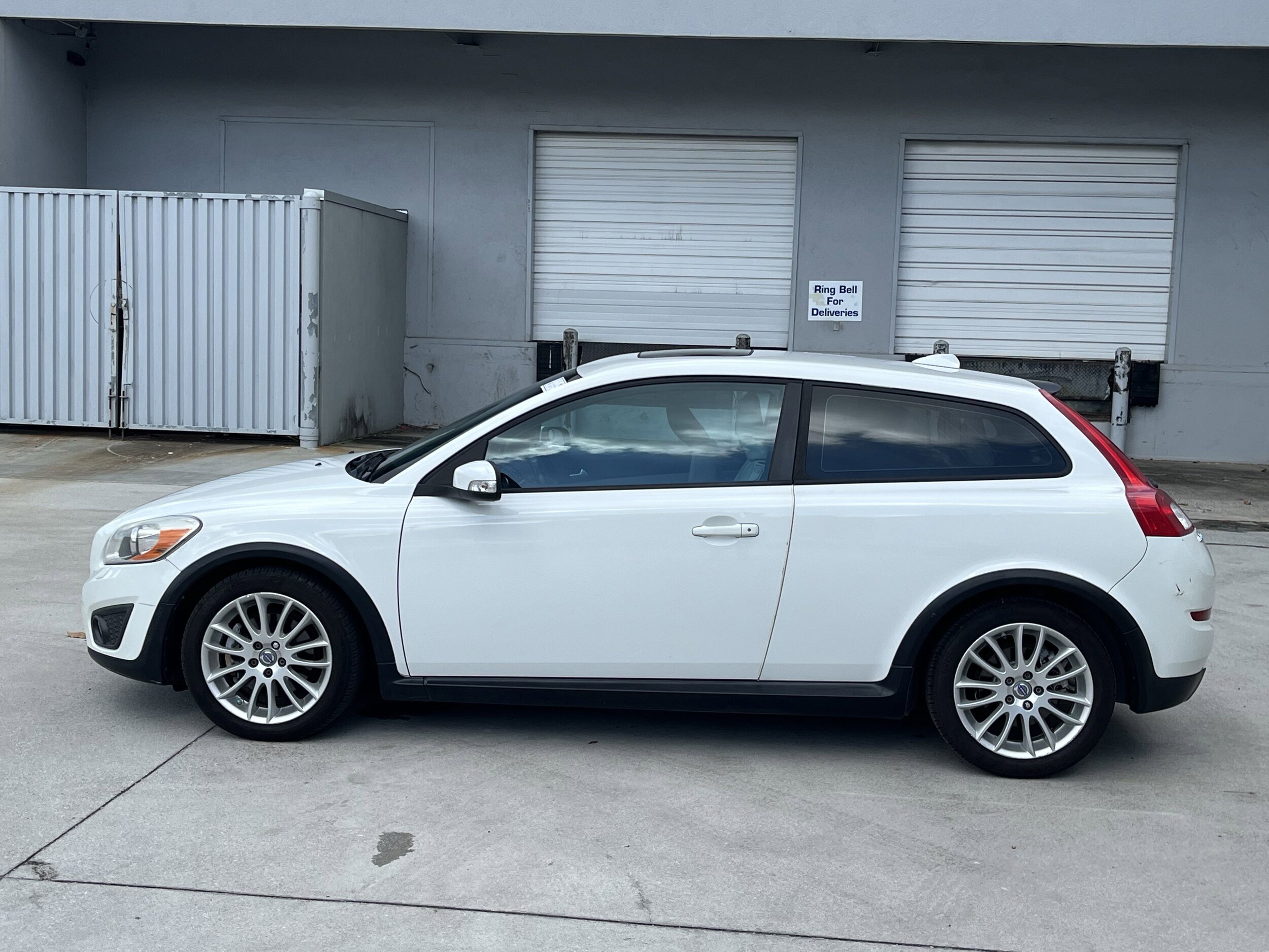 2011 Volvo C30 photo 2