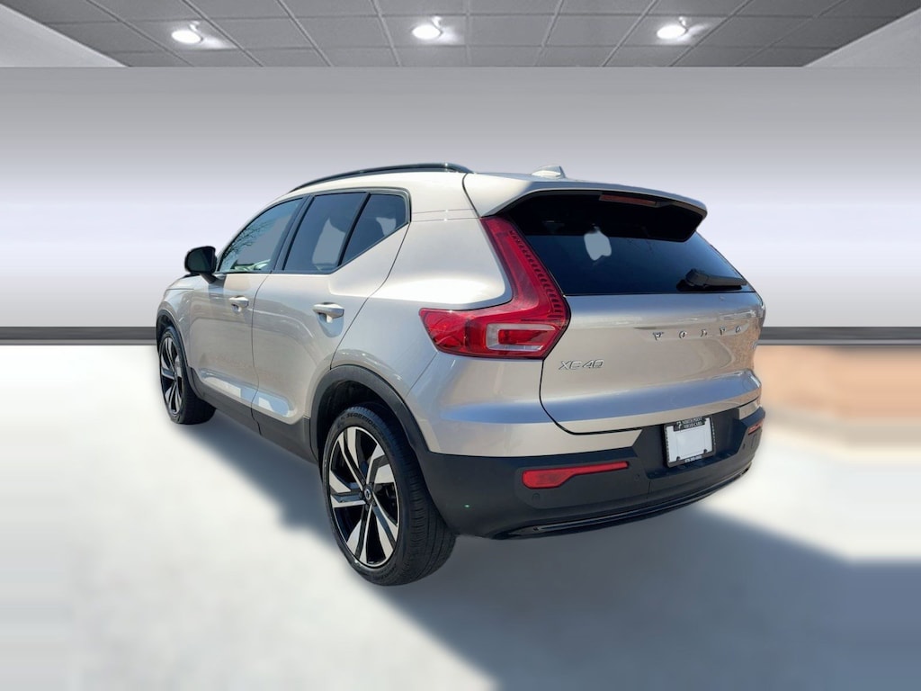 Certified 2023 Volvo XC40 Plus Dark Theme SUV