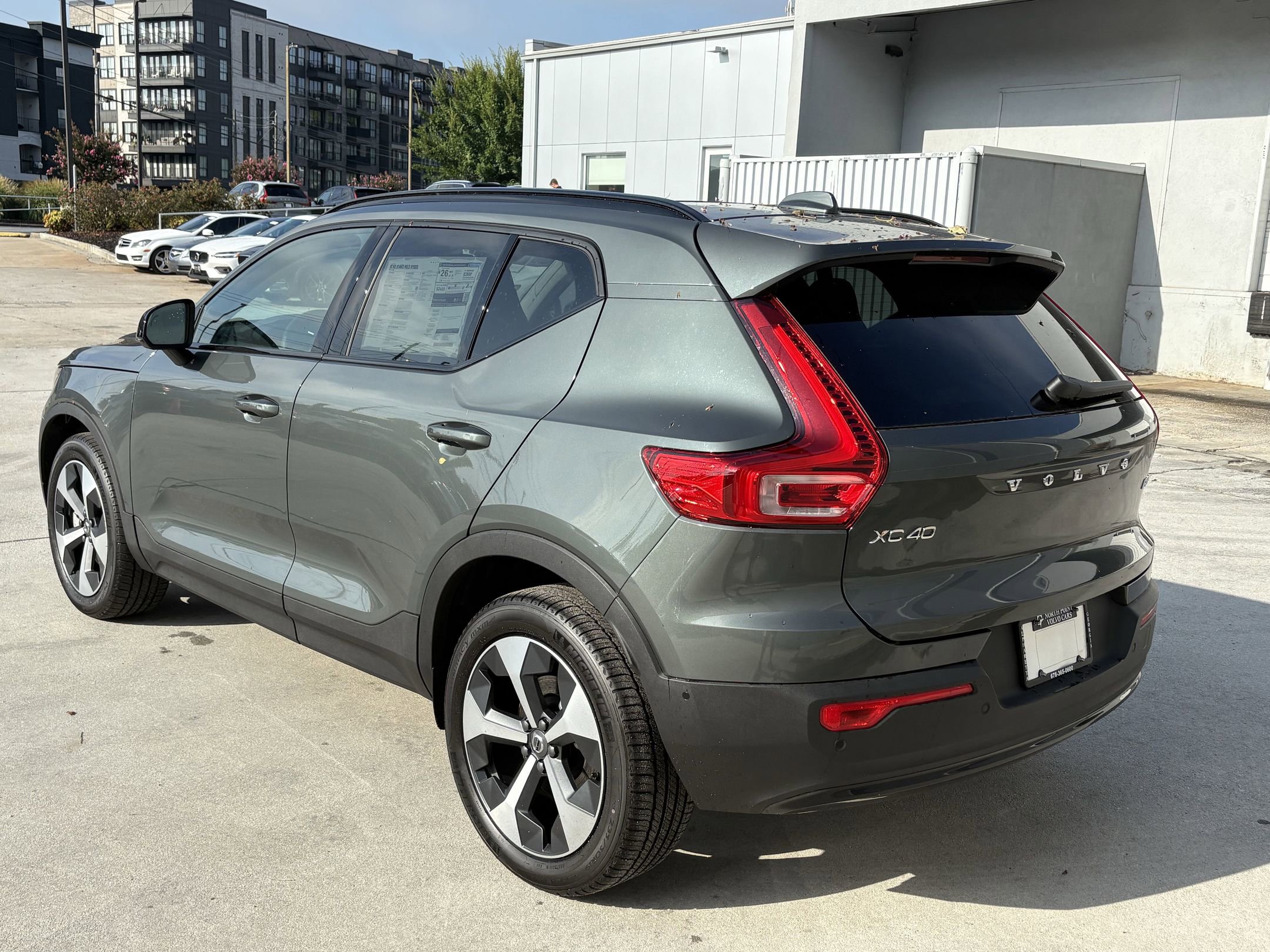 2026 Volvo XC40 Plus photo 3