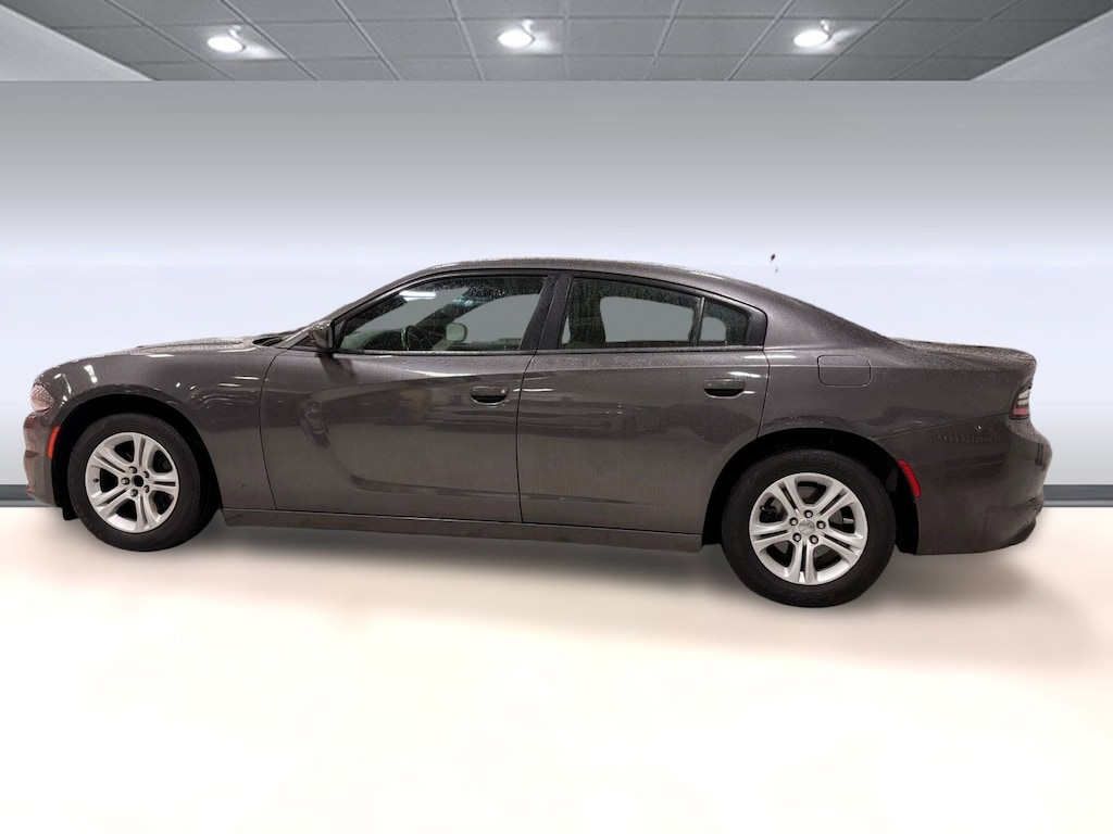Used 2018 Dodge Charger SXT Sedan