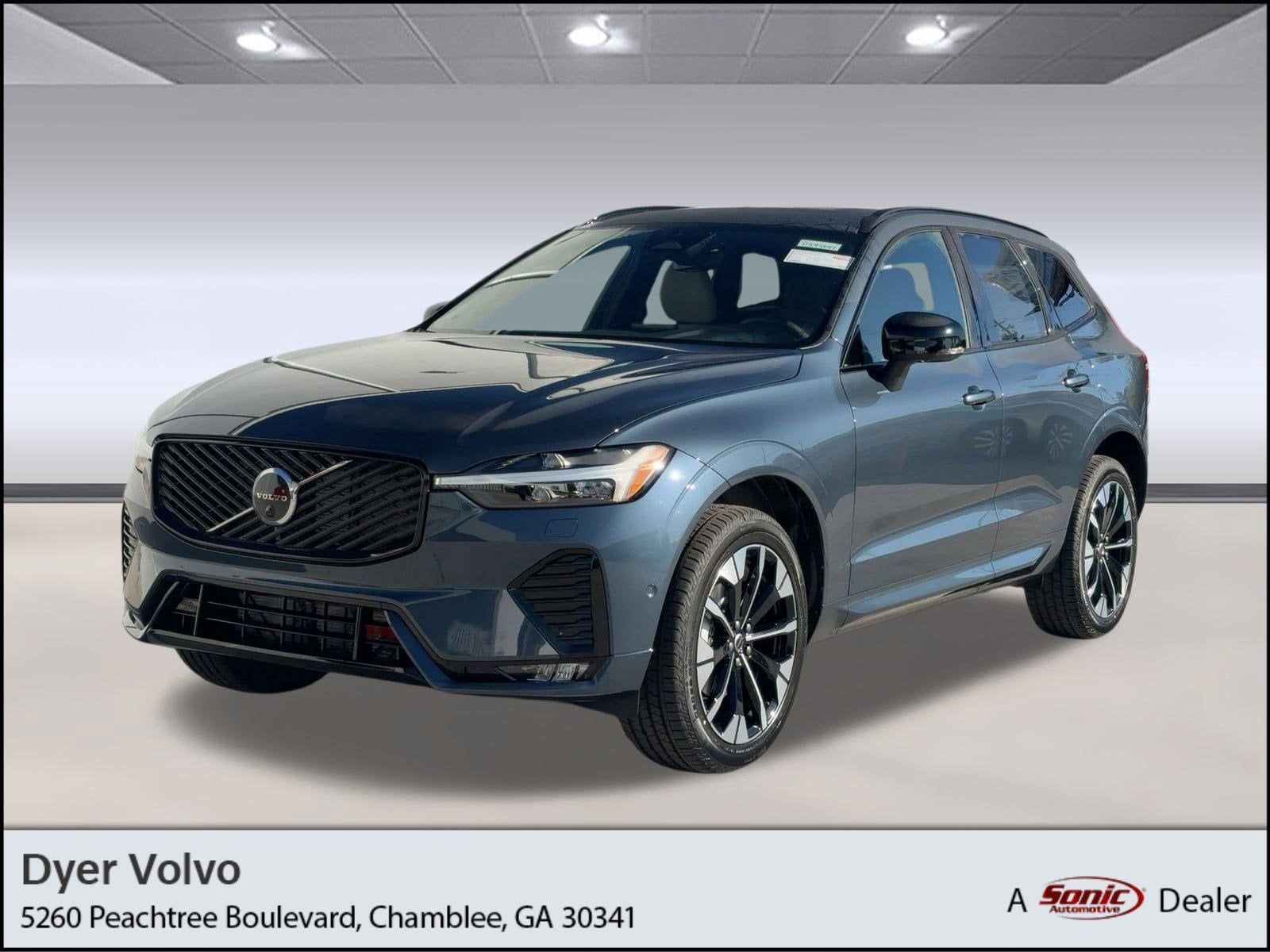 2026 Volvo XC60 Plus's photo
