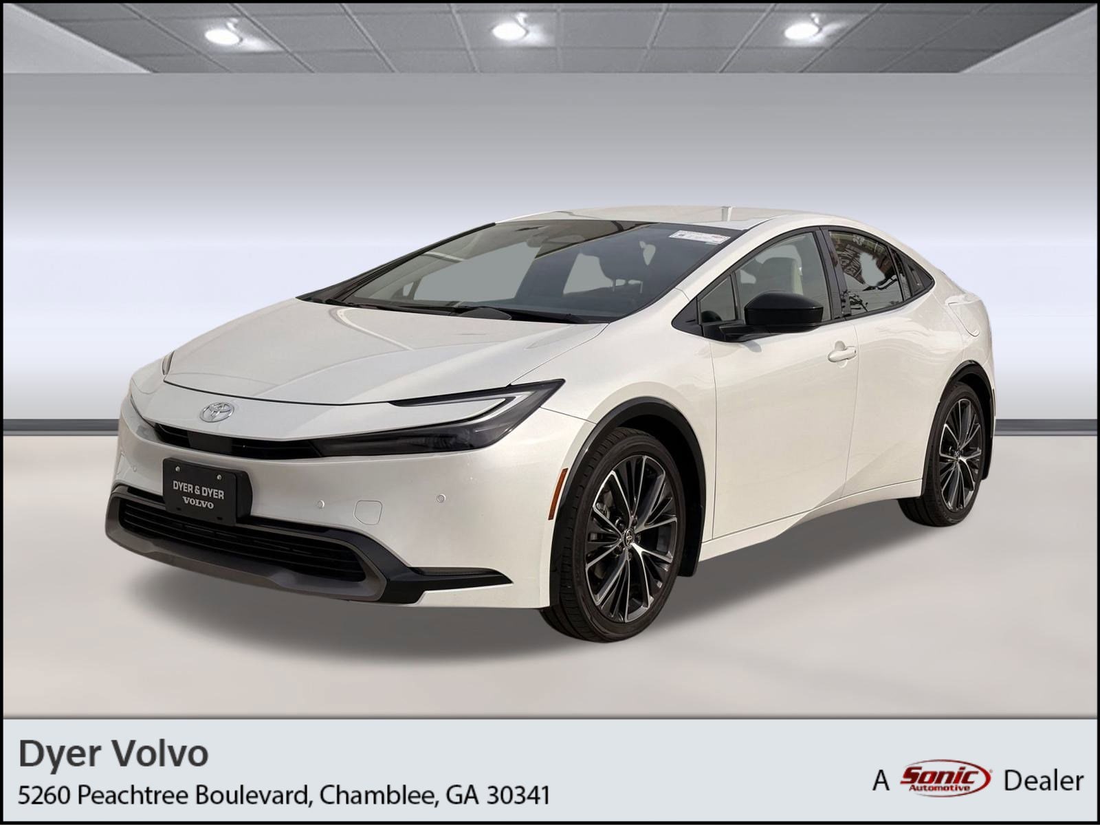 2024 Toyota Prius XLE's photo