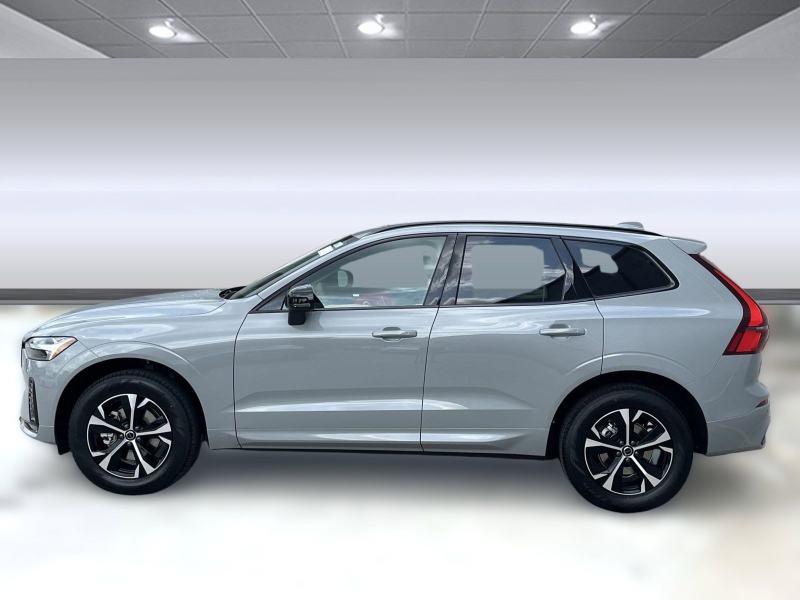 2026 Volvo XC60 B5 Core photo 2