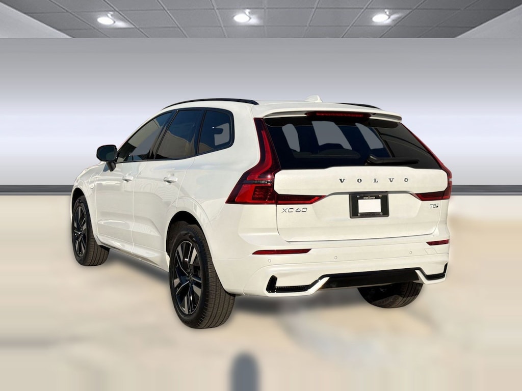 New 2026 Volvo XC60 plug-in hybrid T8 Core SUV