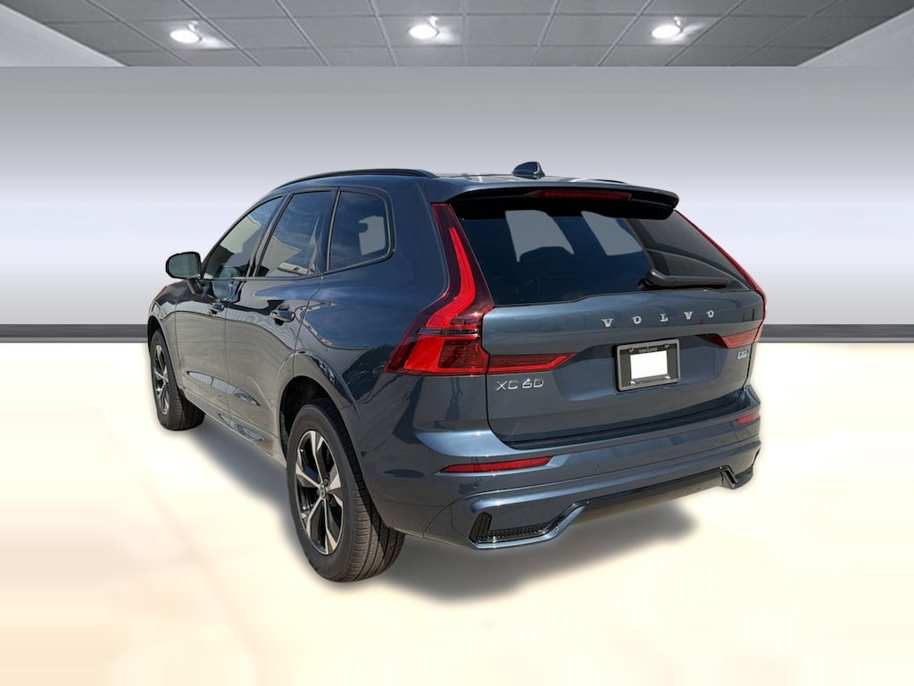 Used 2026 Volvo XC60 B5 Core SUV