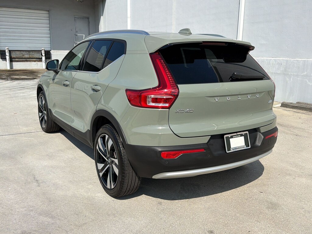 Used 2023 Volvo XC40 Plus Bright Theme SUV