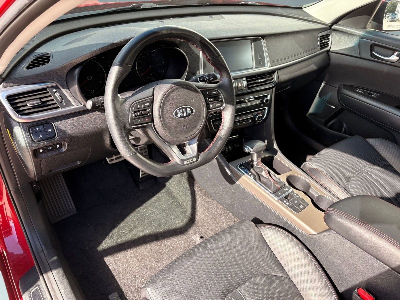 2016 Kia Optima SX Turbo photo 4