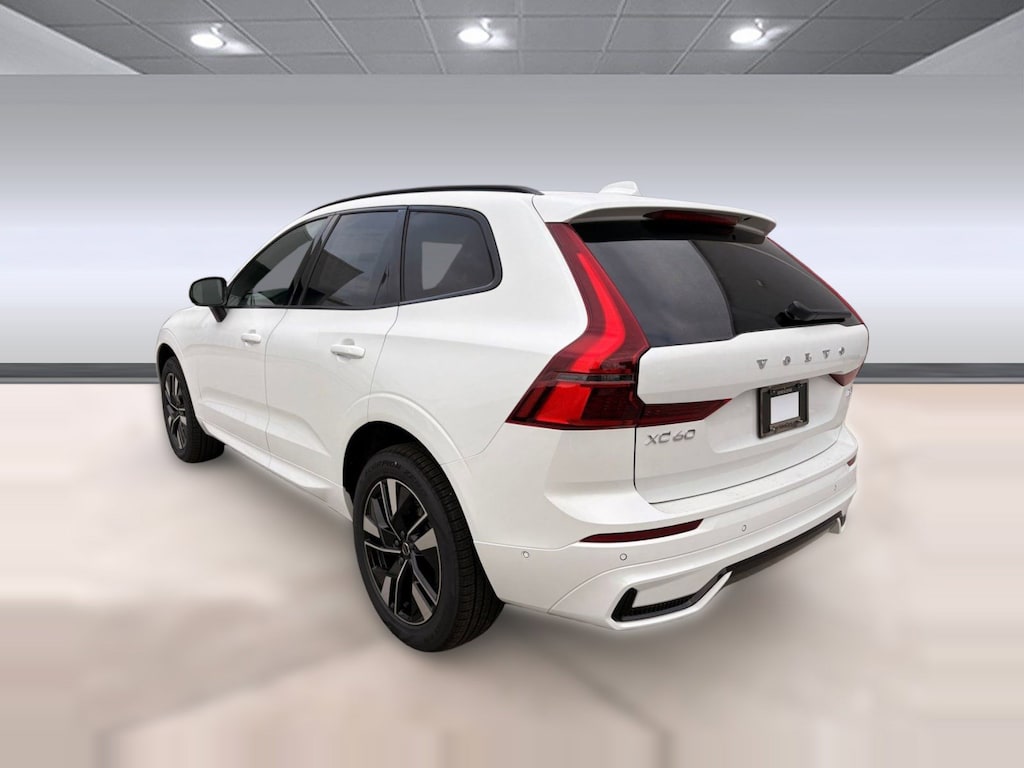 New 2026 Volvo XC60 B5 Plus SUV
