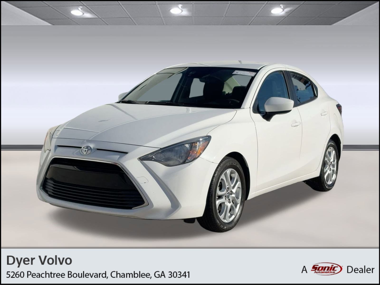 2017 Toyota Yaris iA Base's photo