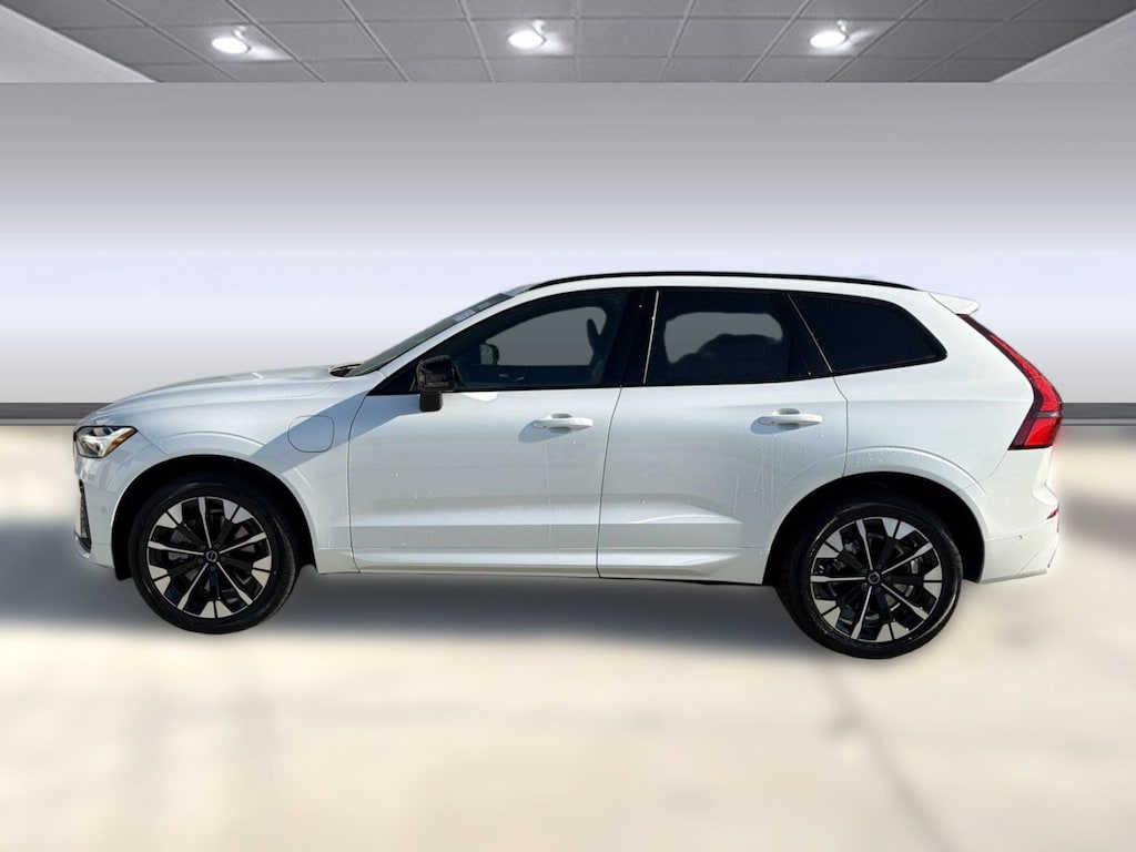 New 2026 Volvo XC60 plug-in hybrid T8 Plus SUV