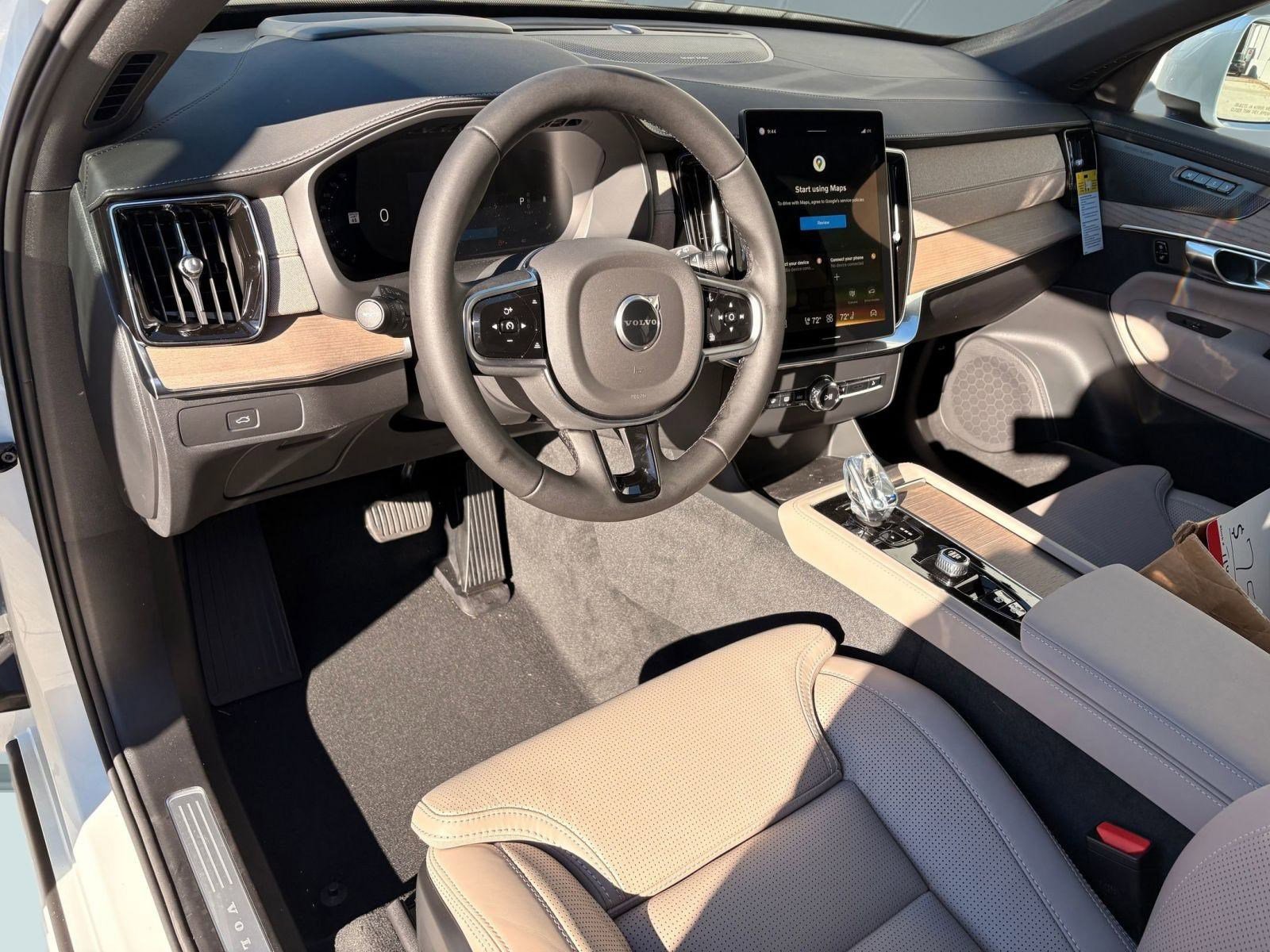 2026 Volvo XC90 photo 3