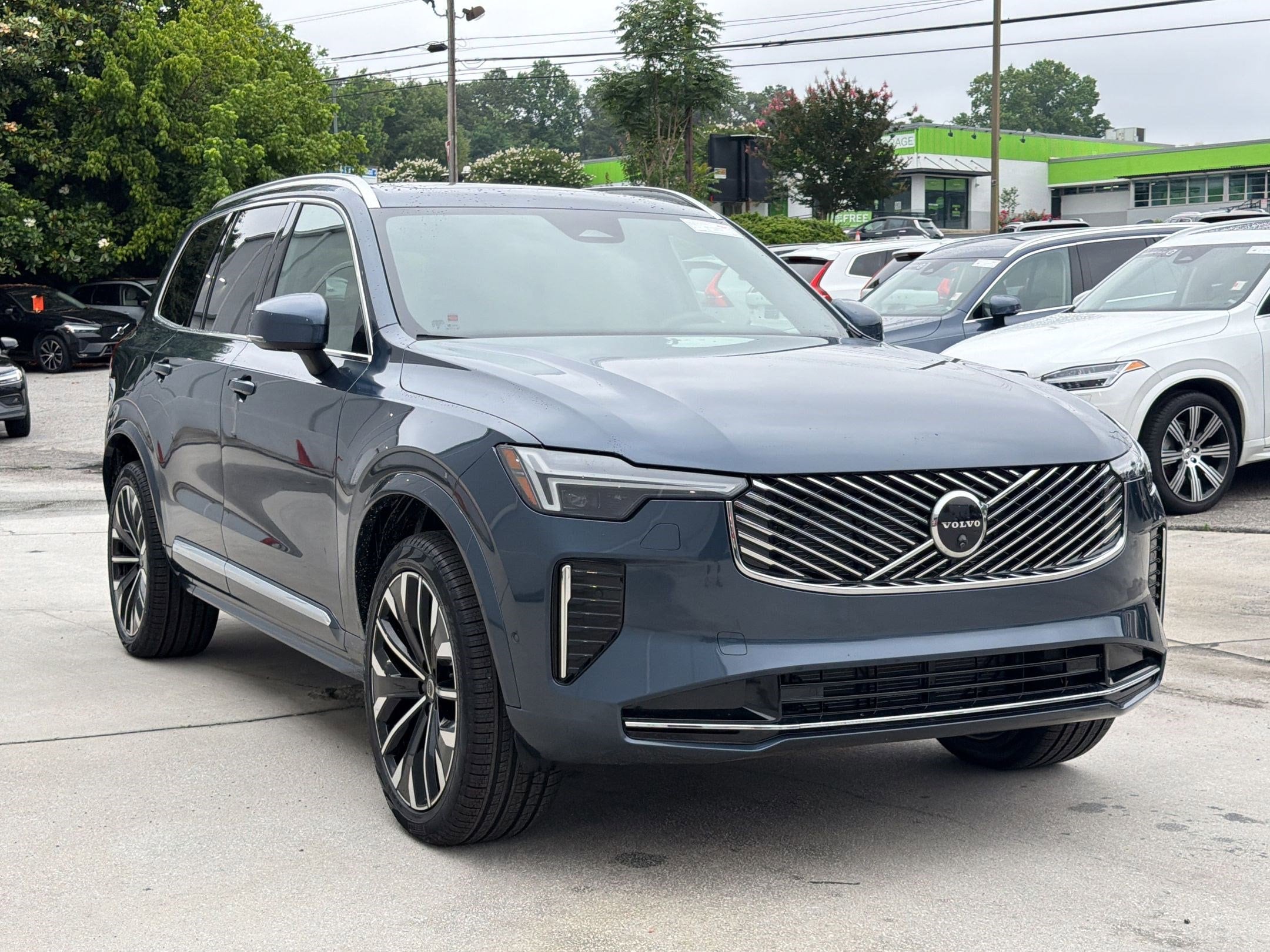 2026 Volvo XC90 Plus - Photo 7