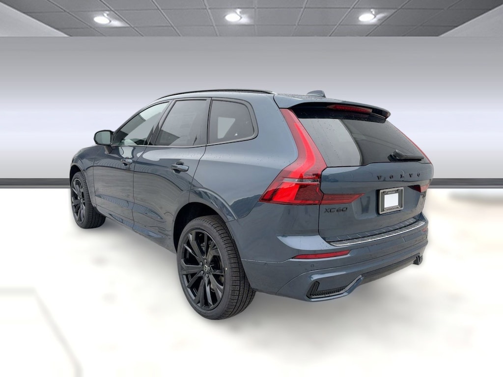 New 2026 Volvo XC60 B5 Ultra Black Edition SUV