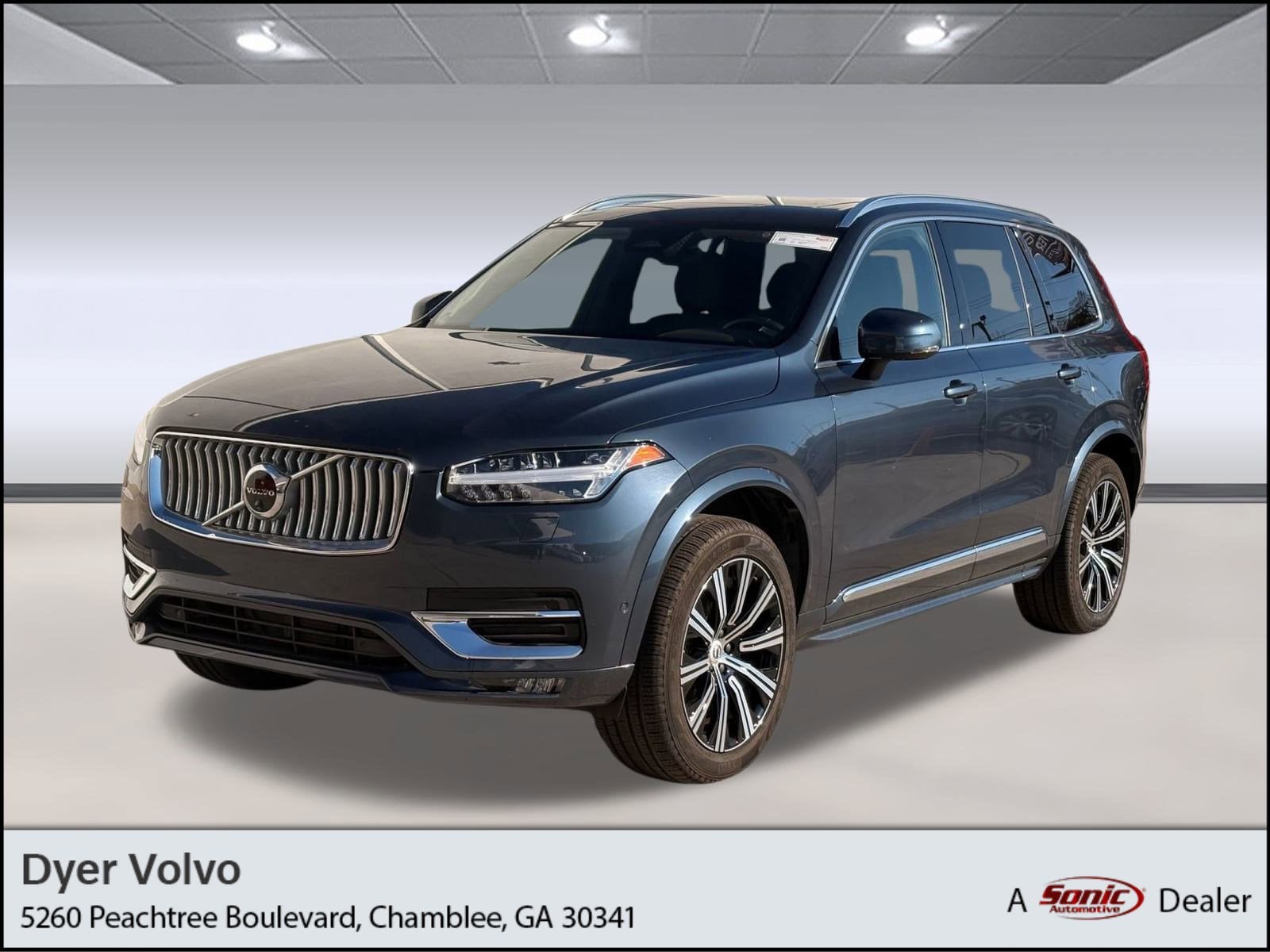 2025 Volvo XC90 Plus's photo
