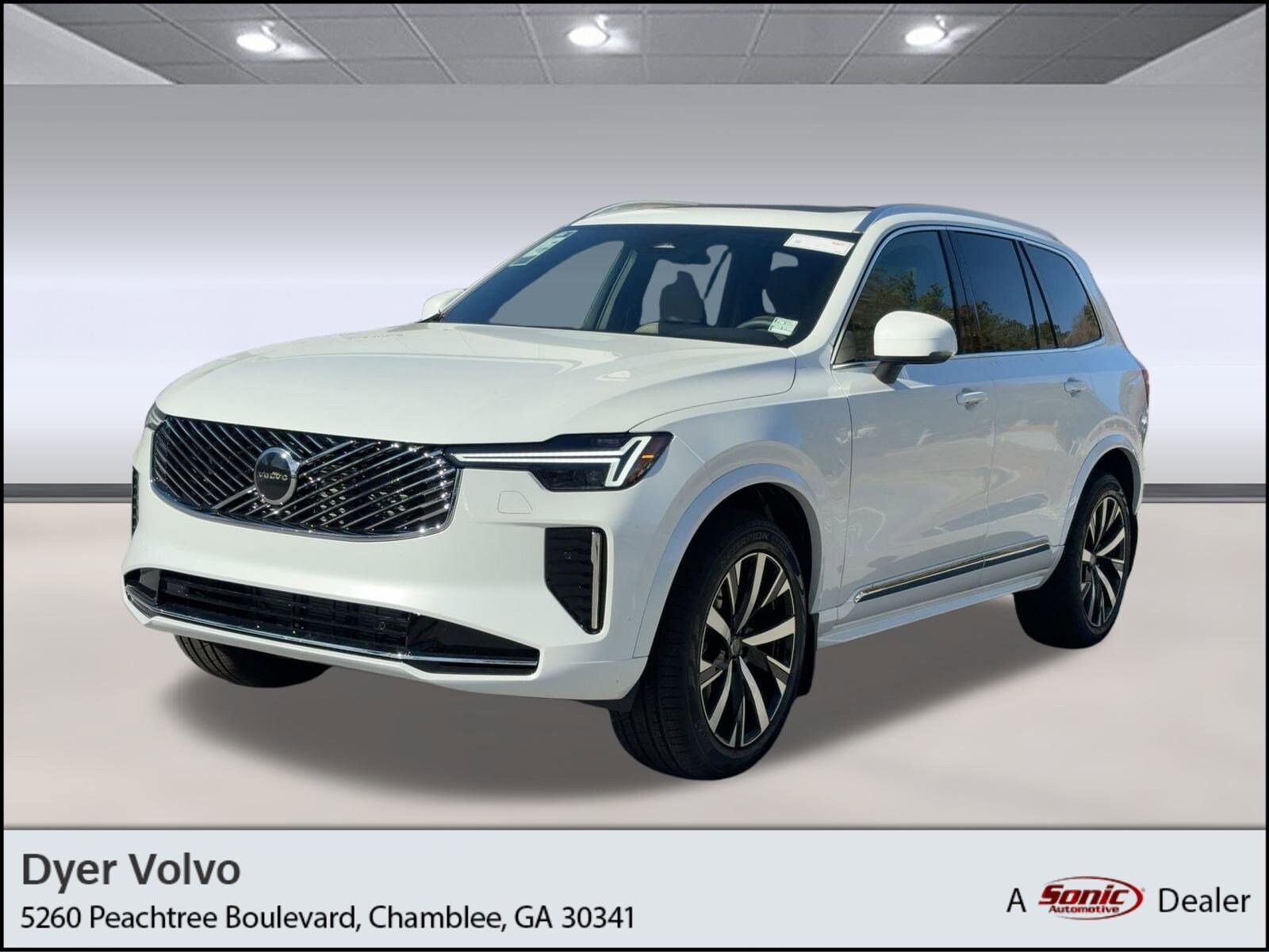 2026 Volvo XC90 Core's photo