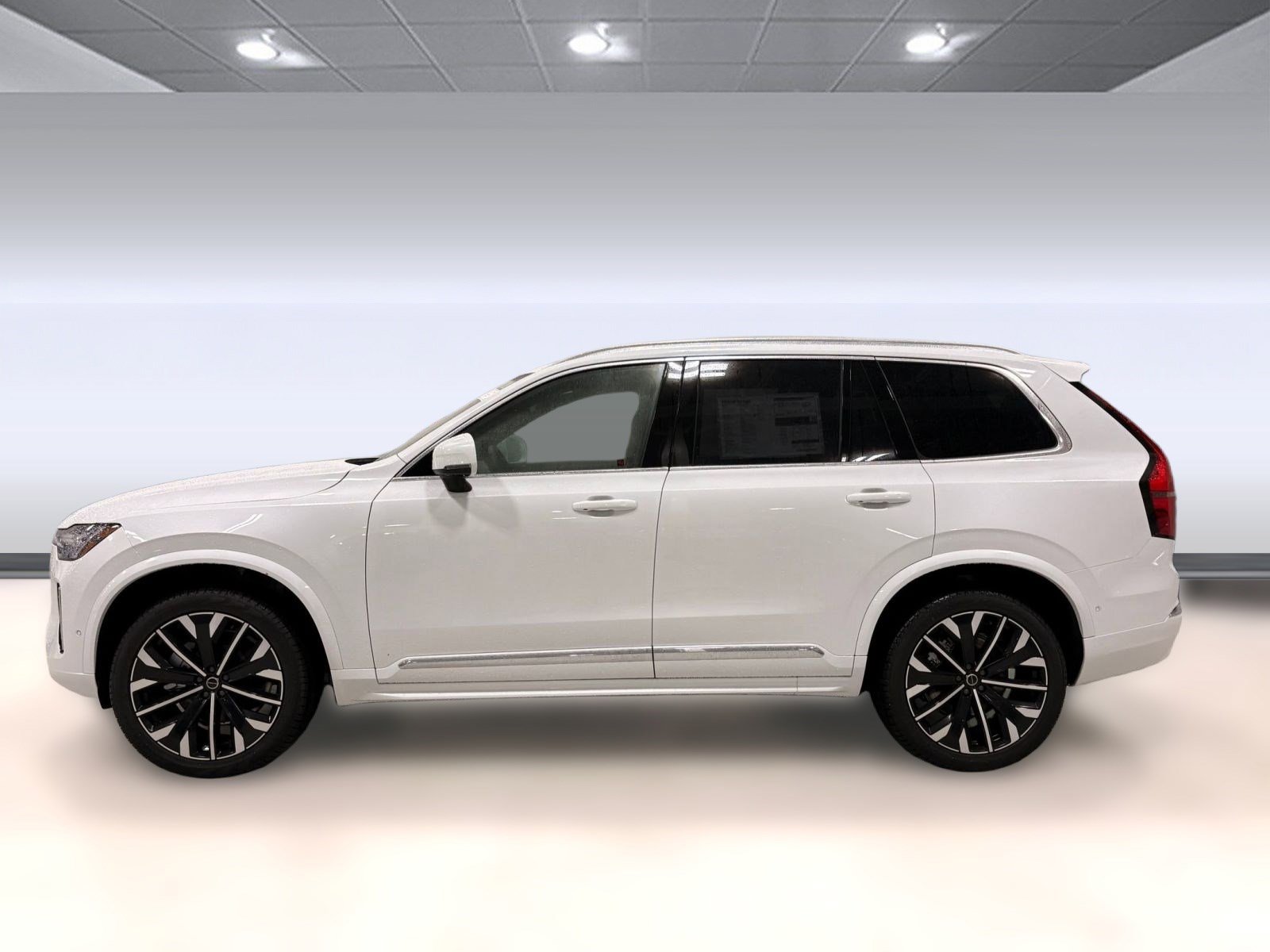 2026 Volvo XC90 photo 2