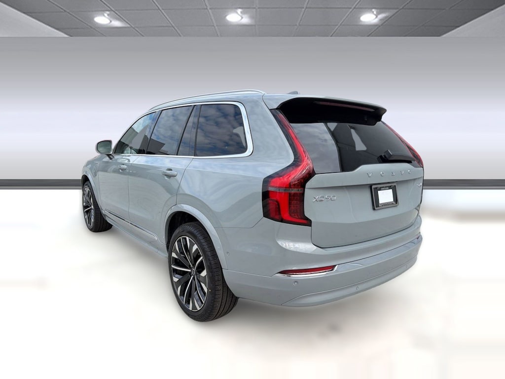 New 2026 Volvo XC90 plug-in hybrid T8 Plus 7-Seater SUV
