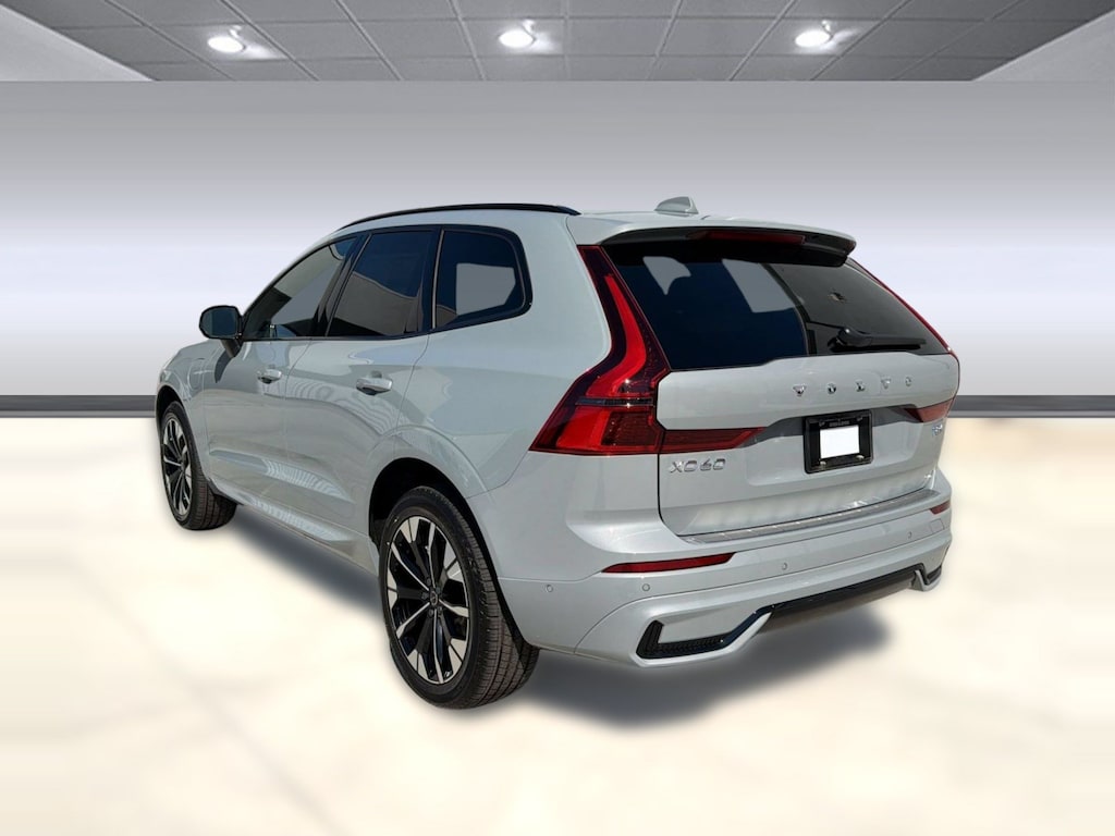 New 2026 Volvo XC60 plug-in hybrid T8 Plus SUV