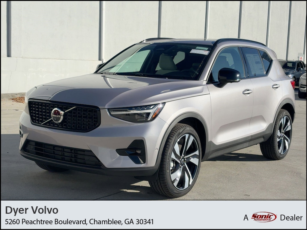 New 2026 Volvo XC40 B5 Ultra SUV
