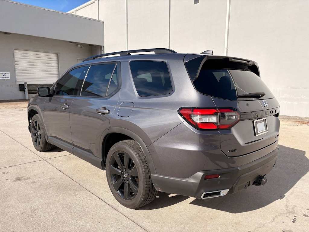 Used 2025 Honda Pilot Black Edition SUV
