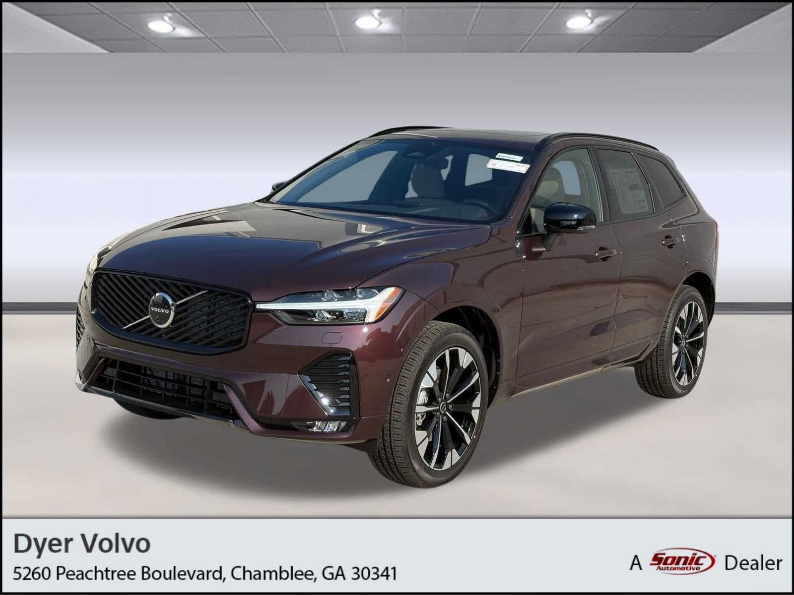 2026 Volvo XC60 Plus's photo