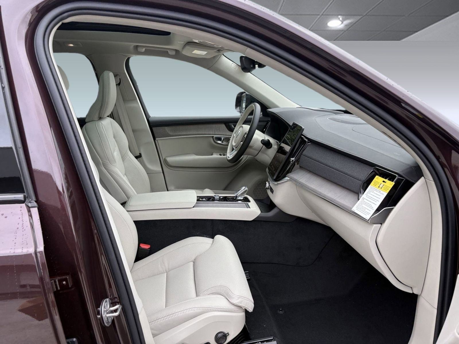 2026 Volvo XC90 Ultra - Photo 26