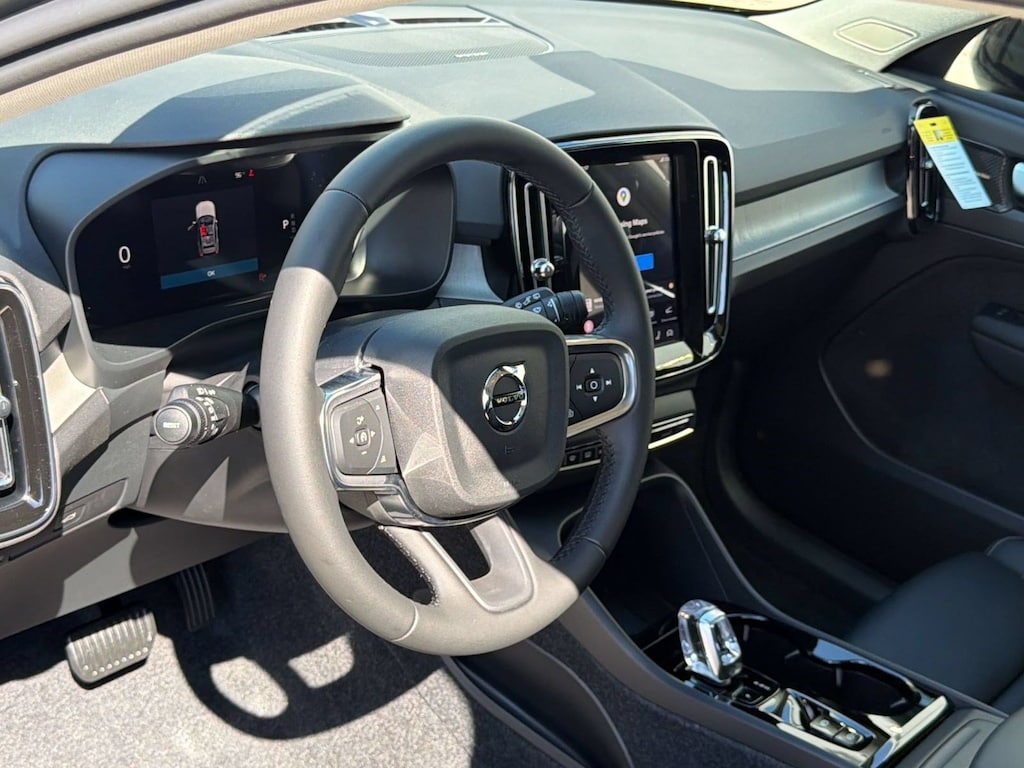 New 2026 Volvo XC40 B5 Plus SUV