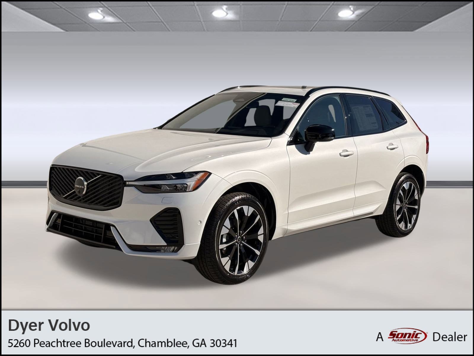 2026 Volvo XC60 Plus's photo