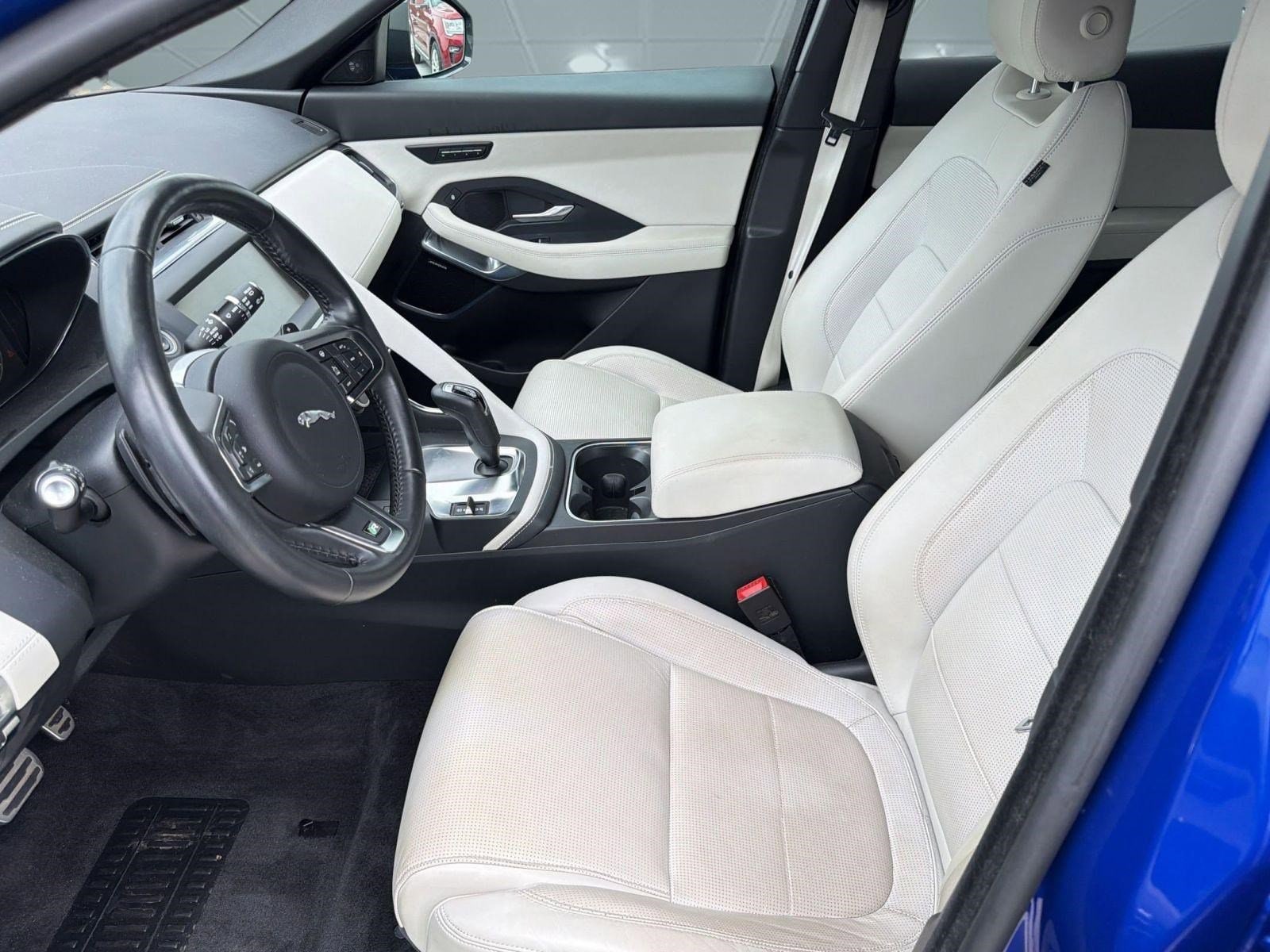 E-PACE R-Dynamic HSE SUV