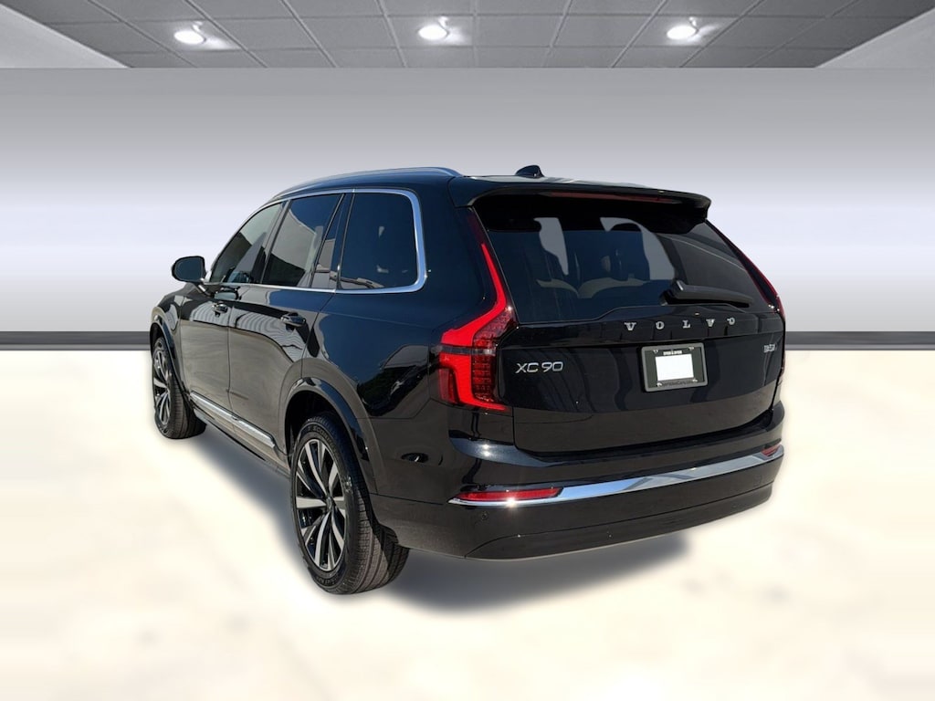 New 2026 Volvo XC90 B5 Core SUV