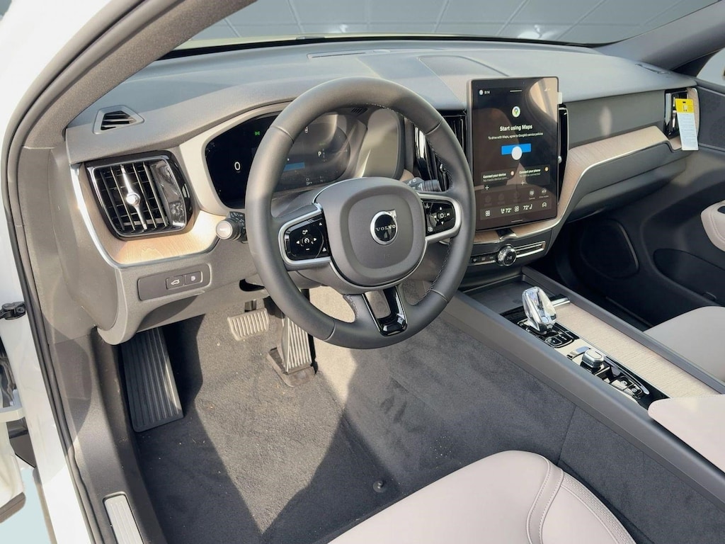 New 2026 Volvo XC60 plug-in hybrid T8 Plus SUV