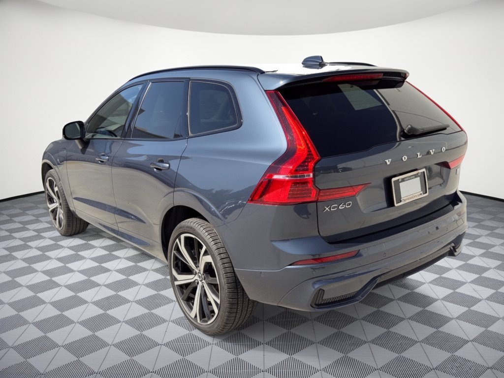 Certified 2024 Volvo XC60 plug-in hybrid Ultimate Dark Theme SUV