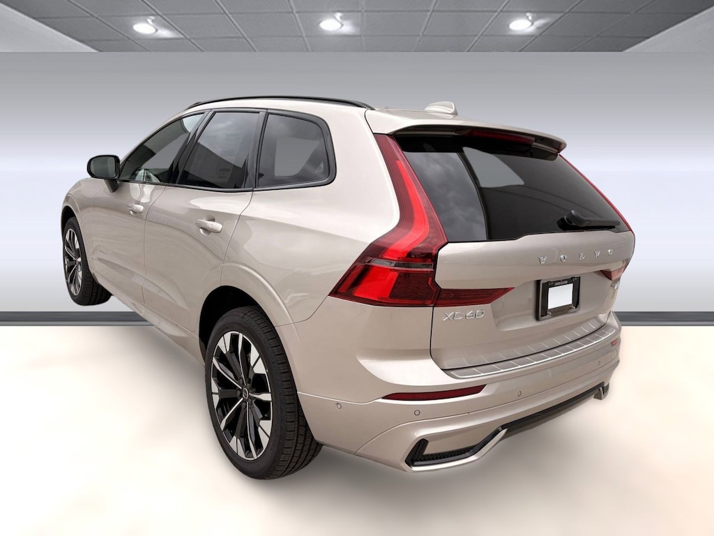 New 2026 Volvo XC60 B5 Plus SUV