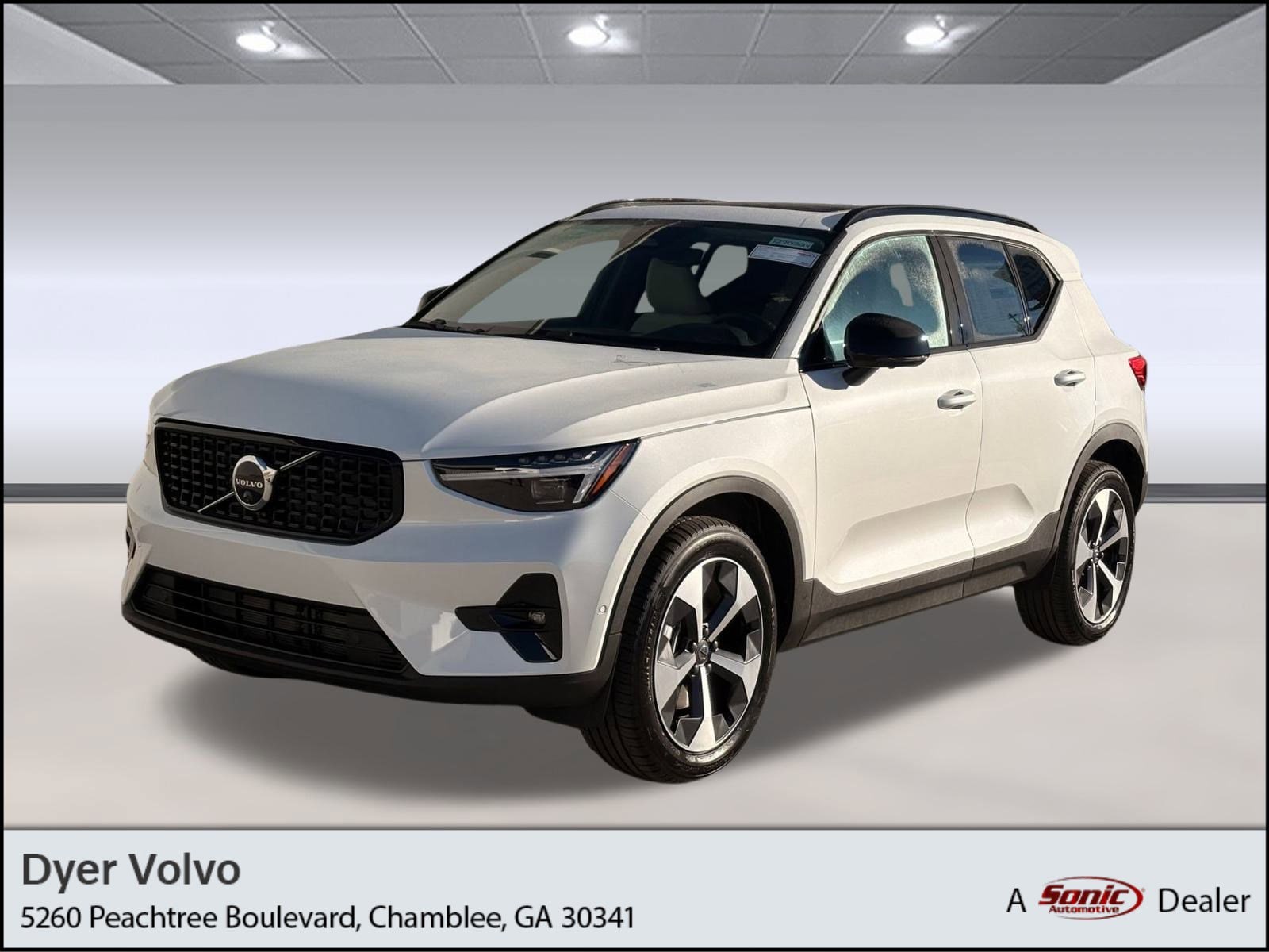 2026 Volvo XC40 Plus's photo