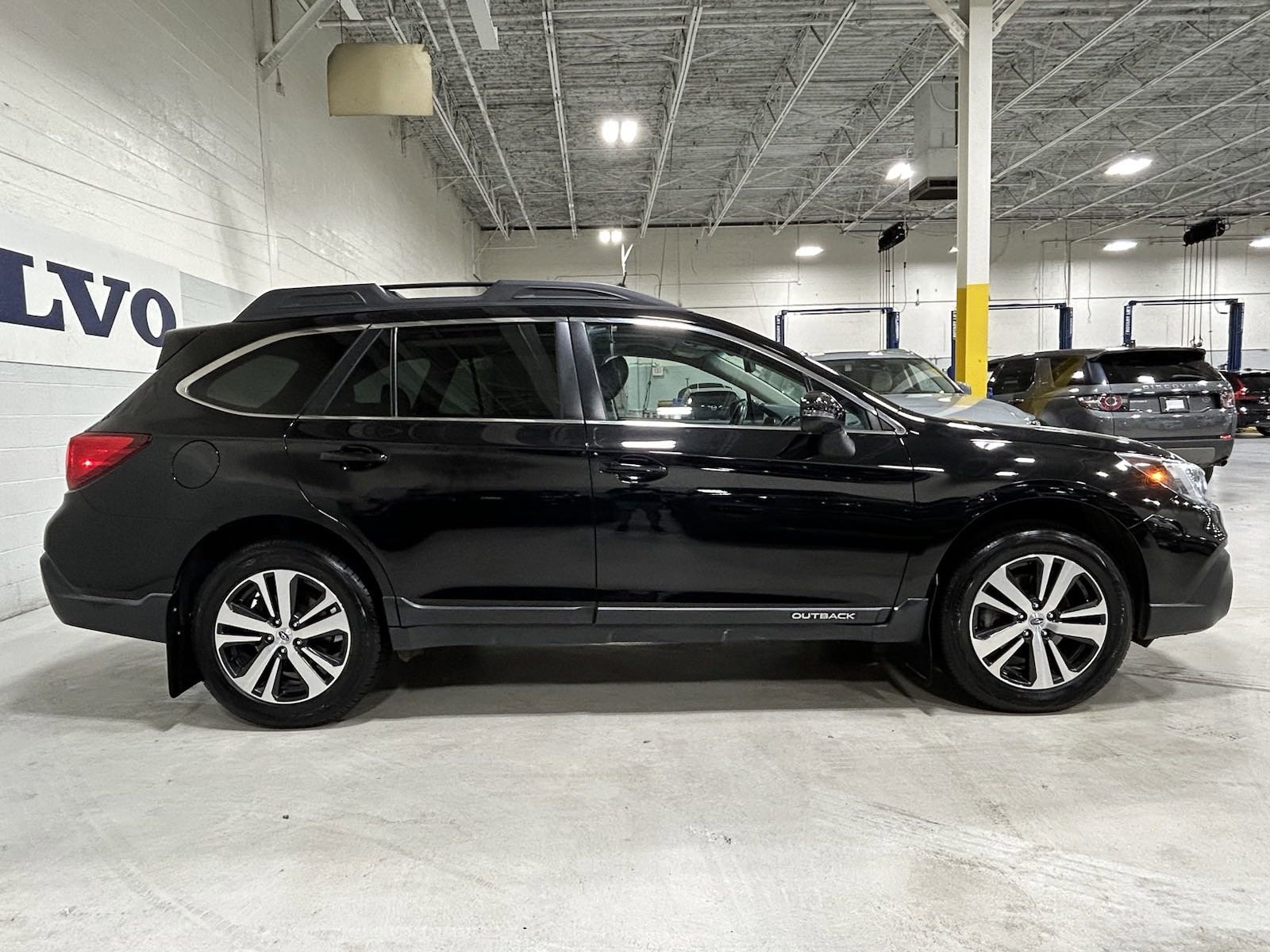 Used 2018 Subaru Outback Limited with VIN 4S4BSANCXJ3274622 for sale in Chamblee, GA