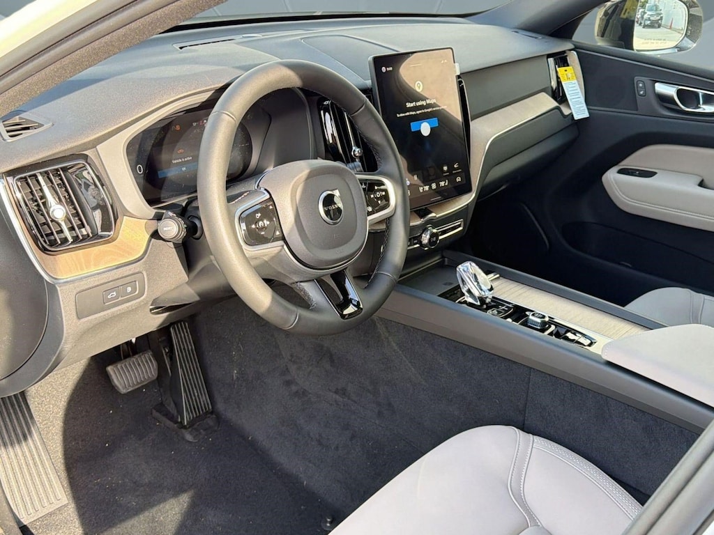 New 2026 Volvo XC60 plug-in hybrid T8 Plus SUV