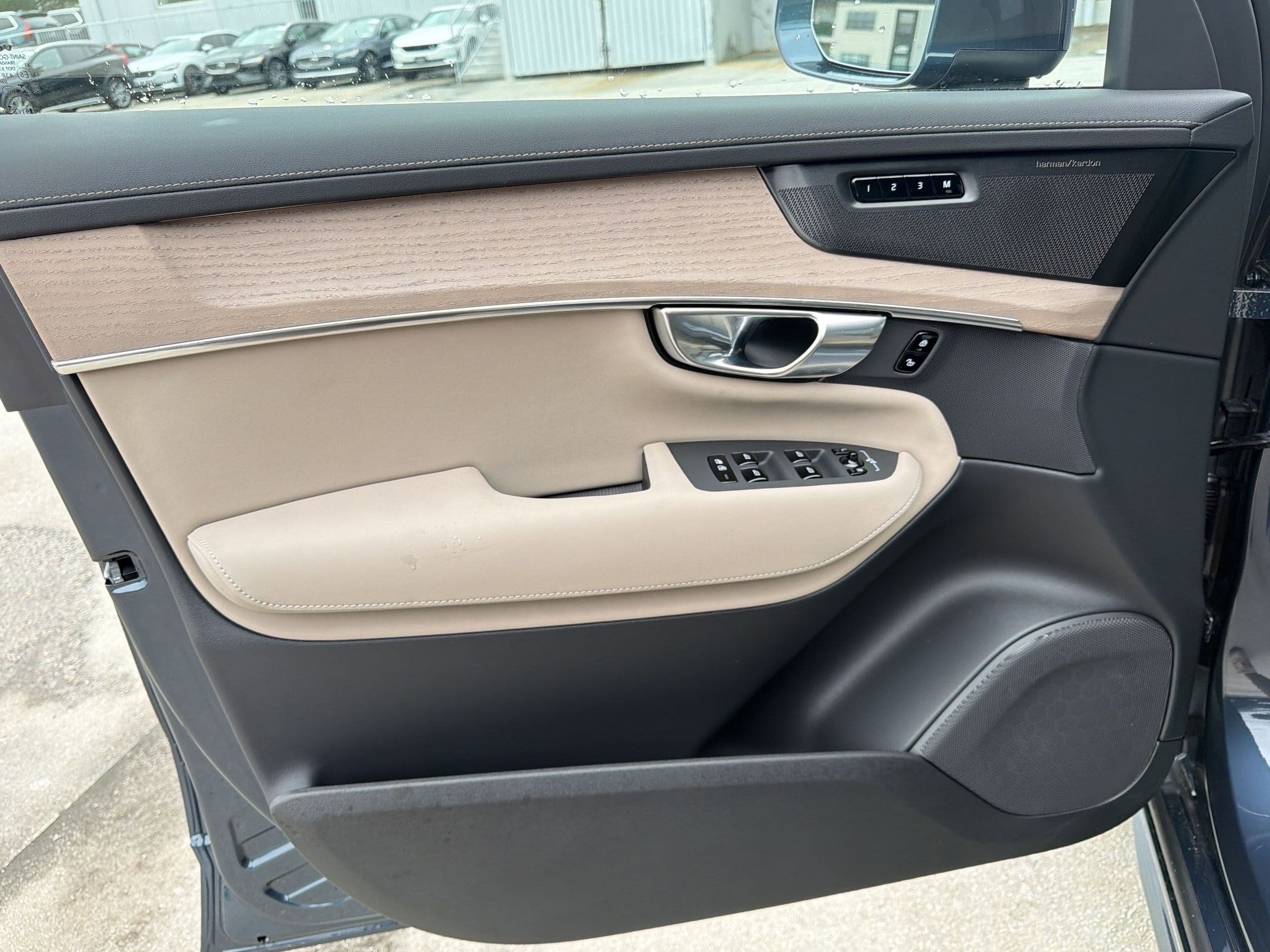 2026 Volvo XC90 Plus - Photo 22