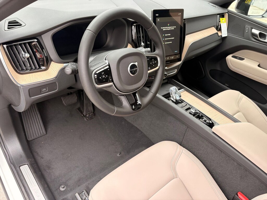 New 2026 Volvo XC60 B5 Plus SUV