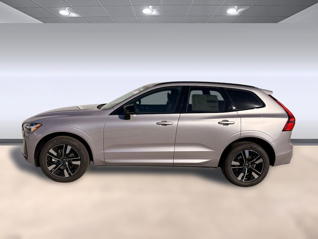 New 2026 Volvo XC60 B5 Core SUV