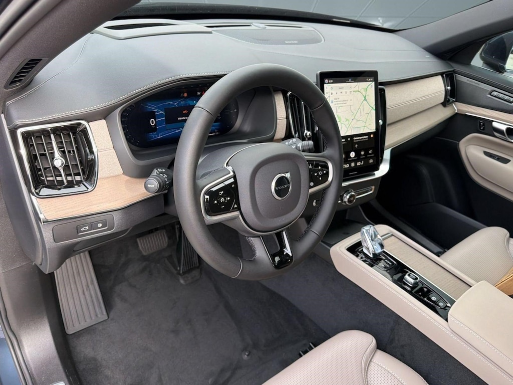 New 2026 Volvo XC90 plug-in hybrid T8 Ultra 7-Seater SUV