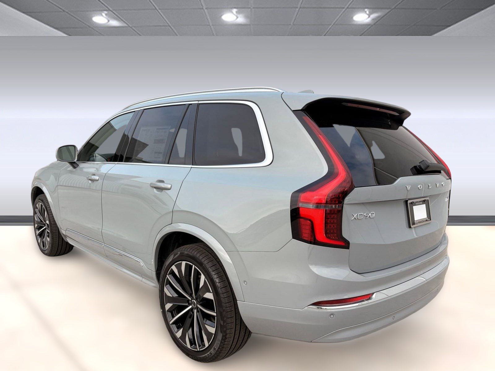2026 Volvo XC90 photo 3
